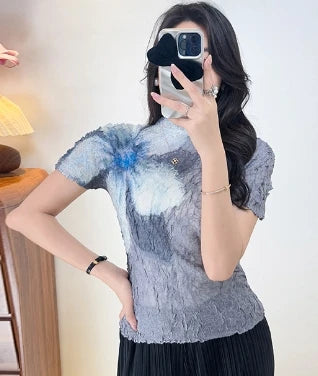 Summer Miyake Pleated Round Neck T-shirt Short-sleeved Printed Top Simple Loose Large Size with Stretch Thin Breathable Clothing