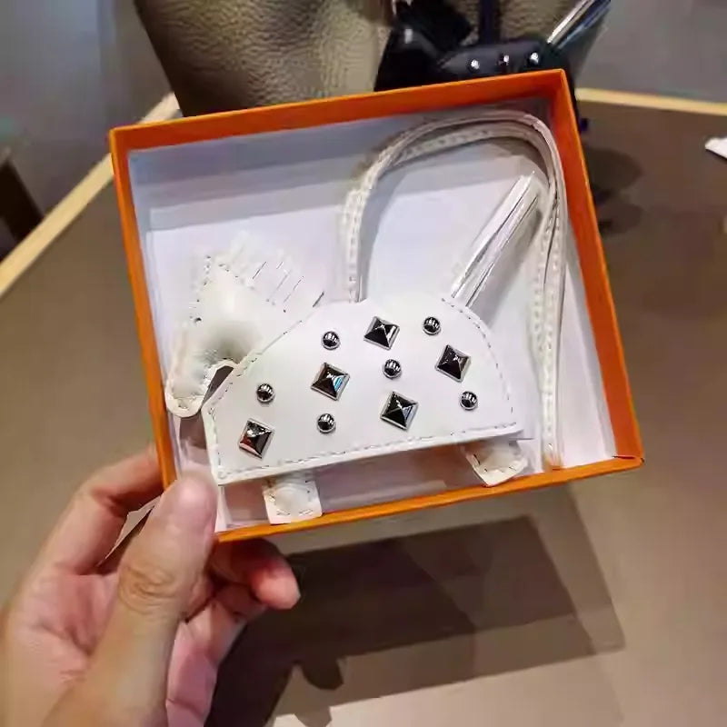 S8d15128186704fd48ad3c8c21b45ea972