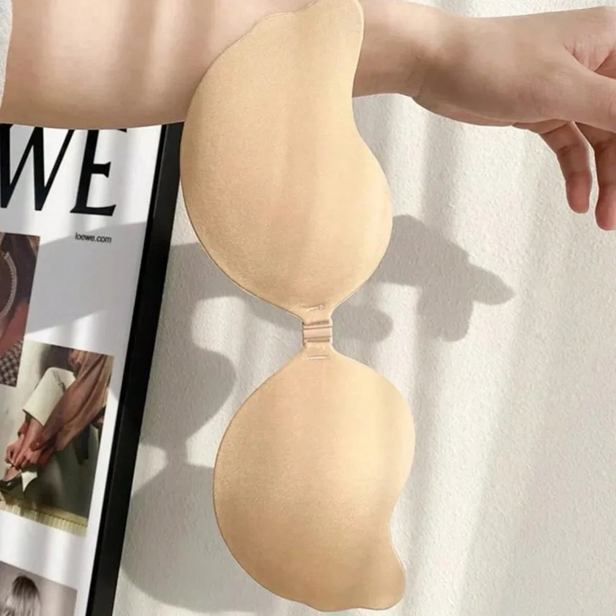 FINETOO 1Pair Women Invisible Underwear nubra Breast Patch Tow-Color Hypoallergenic Mango Cup bra Silicone Non-Falling Off Thin