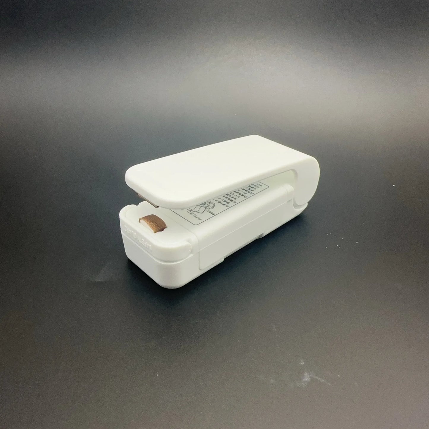 1pc Mini Heat Bag Sealing Machine Package Sealer Bags Thermal Plastic Food Bag Closure Portable Sealer Kitchen Accessories Tools