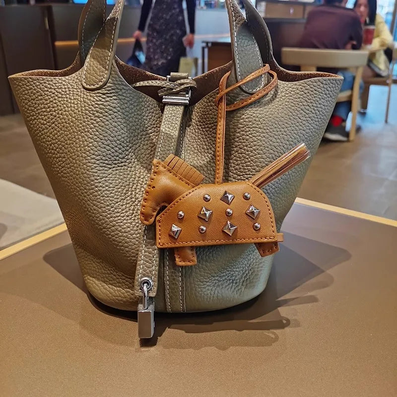 Sd54b37a19e1d4551a8327f15f54e5a8ao