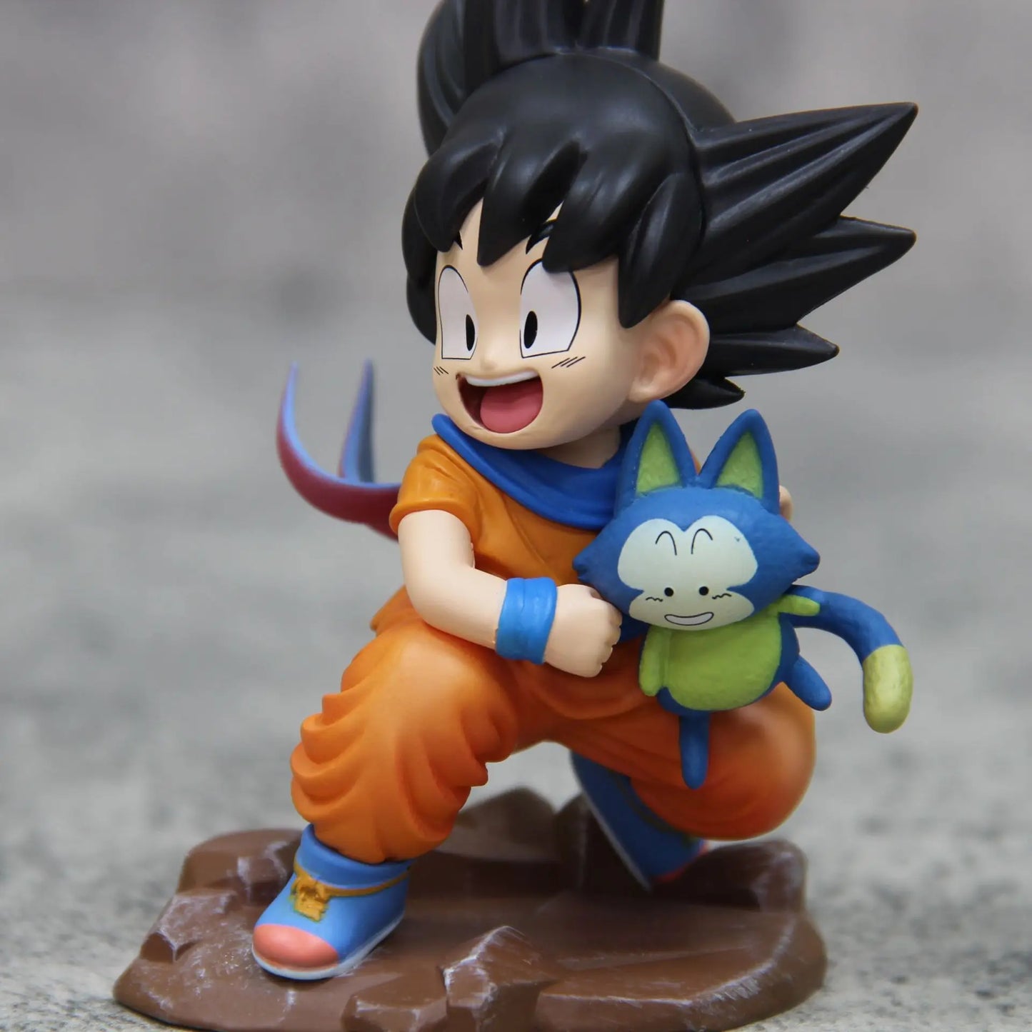 Dragon Ball Childhood Little Goku Hugs Puer Ya Mu Tea Little Follower Figures Doll Pvc Model Statue Collection Toys Ornamen Gift
