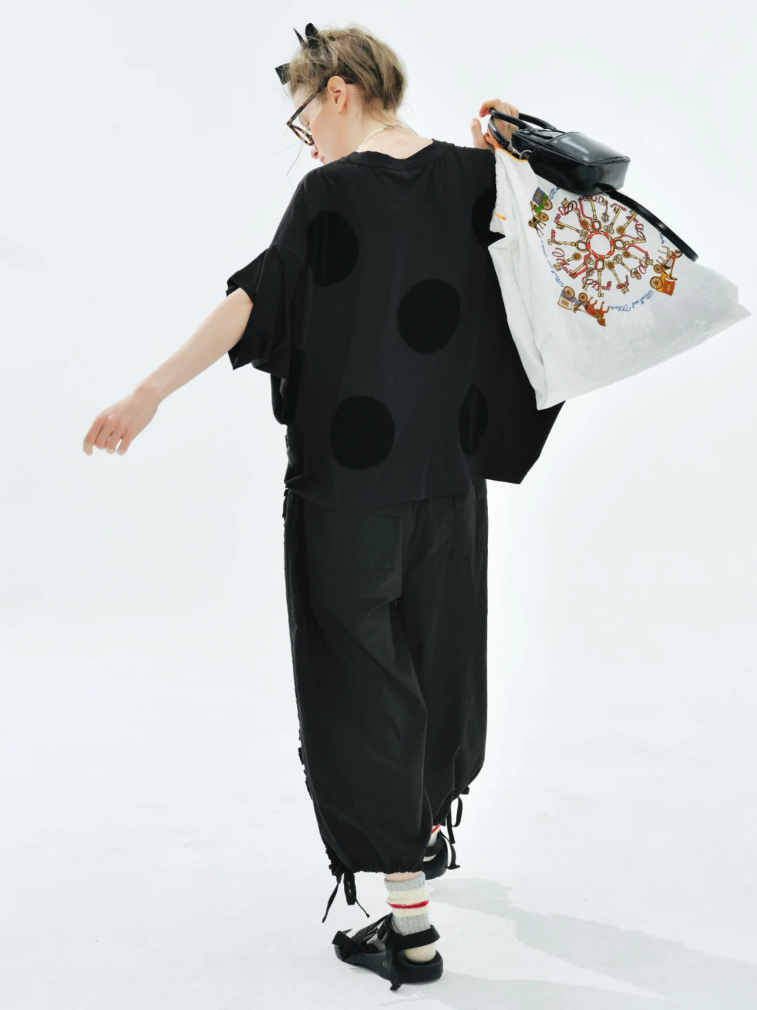 Women's Black Top Short Sleeve Round Neck Floral Applique Loose Fit Irregular Hem Casual Daily Wear Comfort Styling 255075